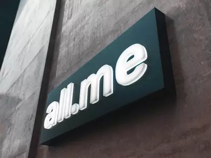 Products whole-illuminated-sign